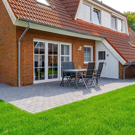 Kuestengold, Frisch Saniert Mit Garten Apartment *